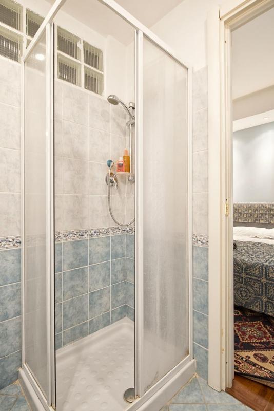 Double or Twin Room with Balcony image 4