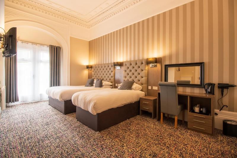 Triple Room image 1