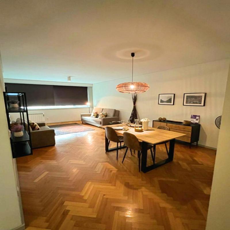 One-Bedroom Apartment image 3