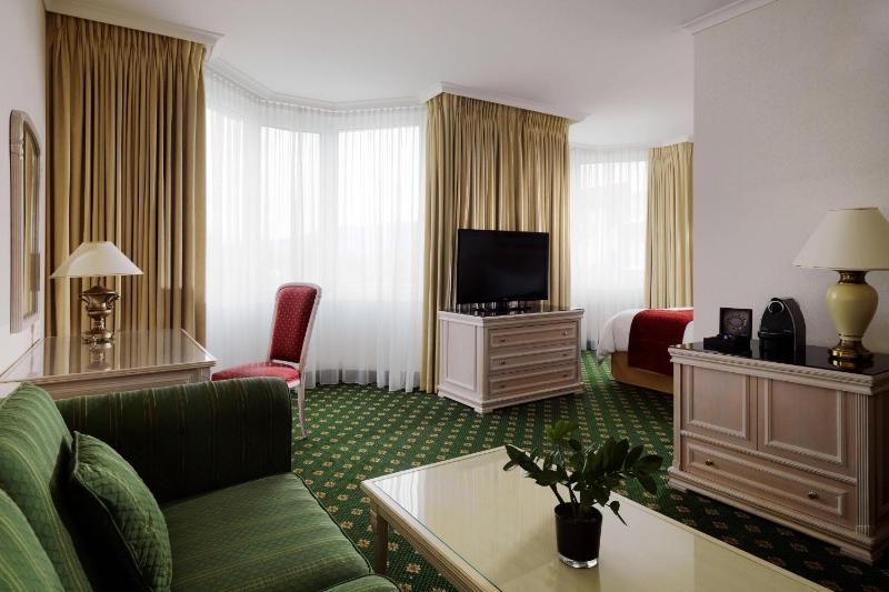 Junior Suite image 4