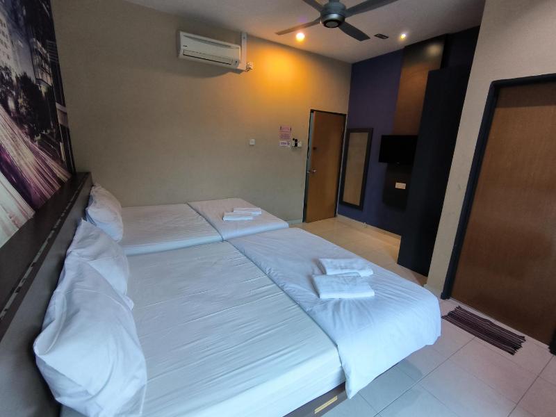 GOLDEN GUEST HOUSE KUANTAN - image 33