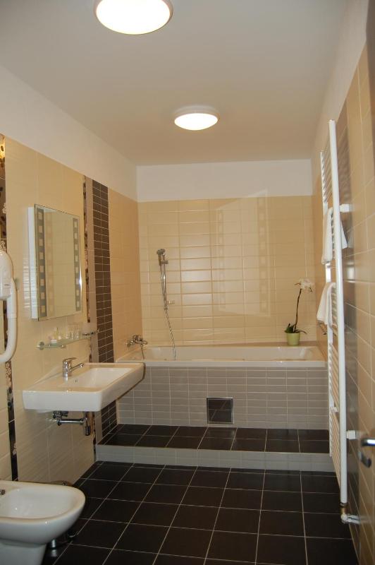 Suite image 3