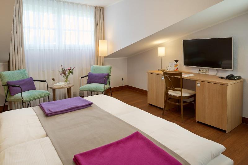 Double Room image 1