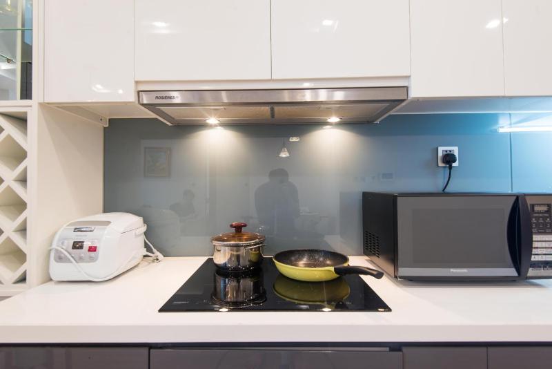 Premium Apartment Vinhomes Metropolis BaDinh - image 10