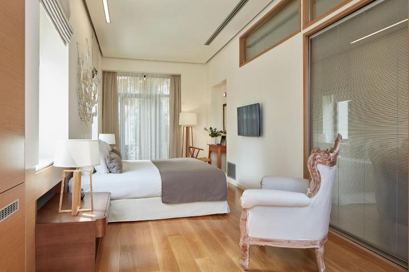 Junior Suite image 1