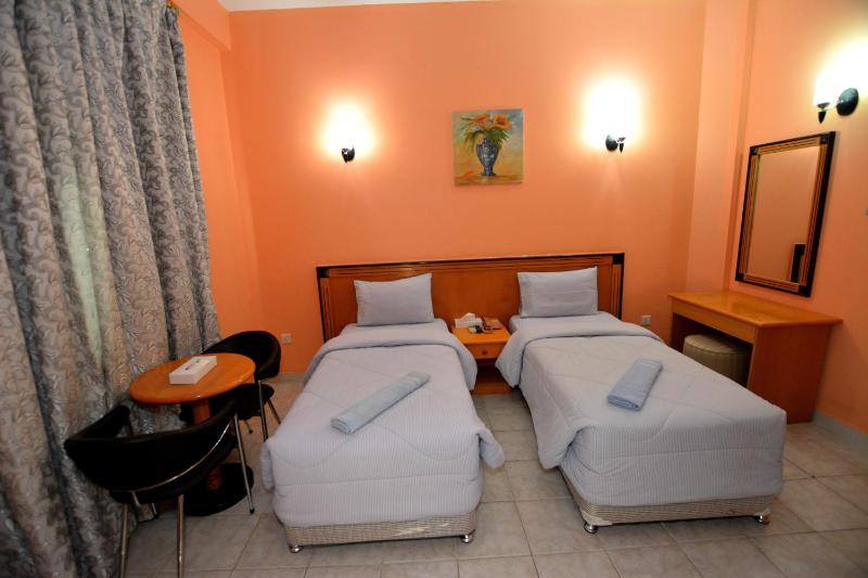 Double Room image 1