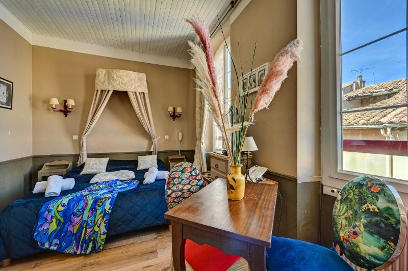 Superior Triple Room image 2