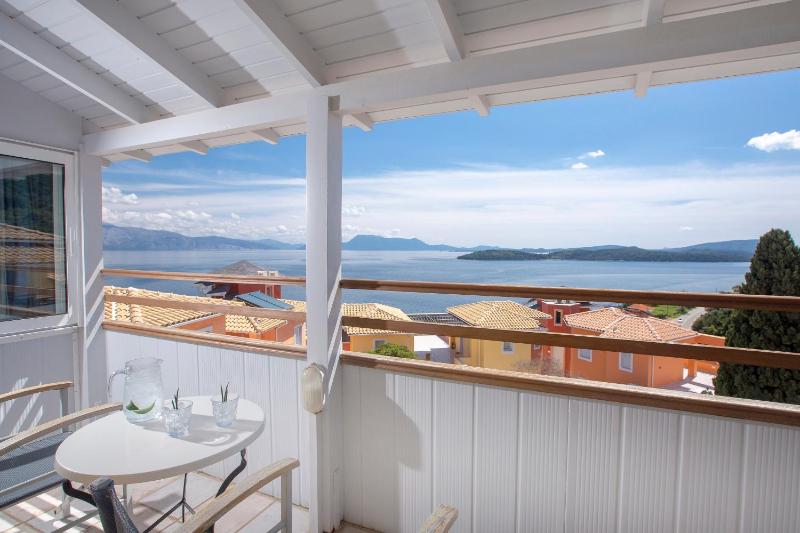 Classic Double Room Sea View image 1