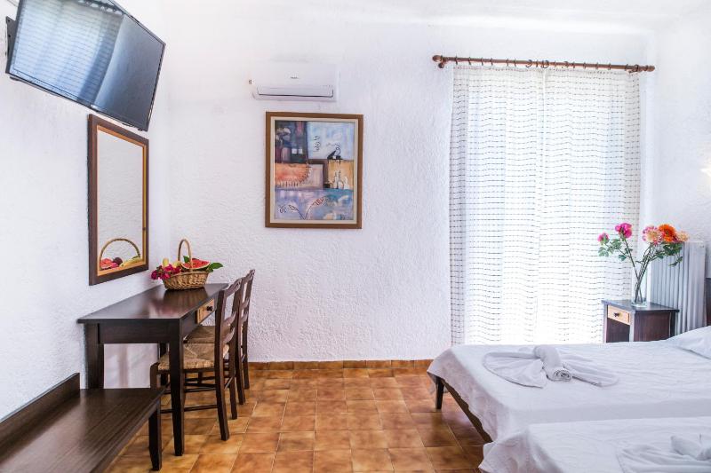 Double or Twin Room with Sea View image 2