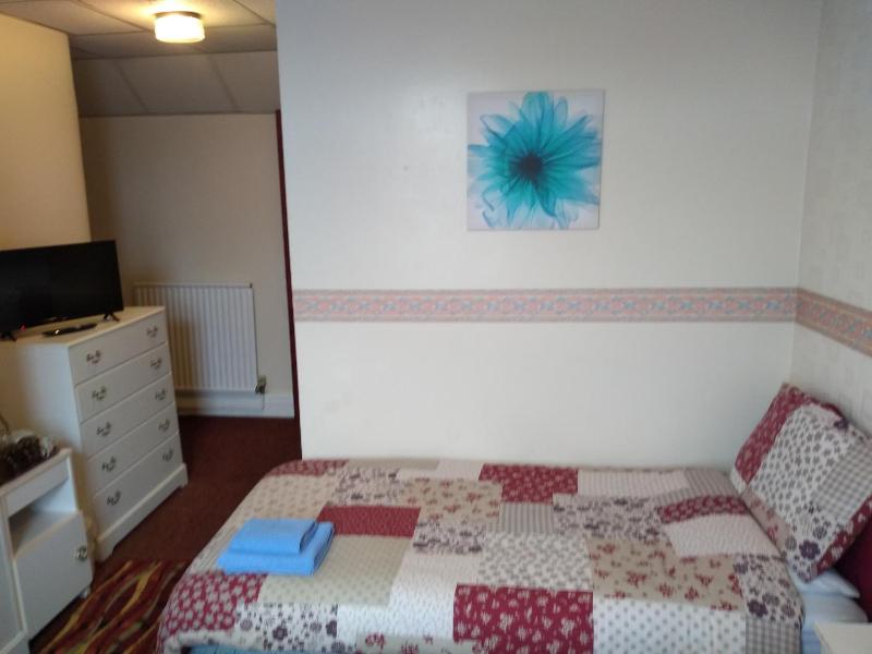 Triple Room image 2