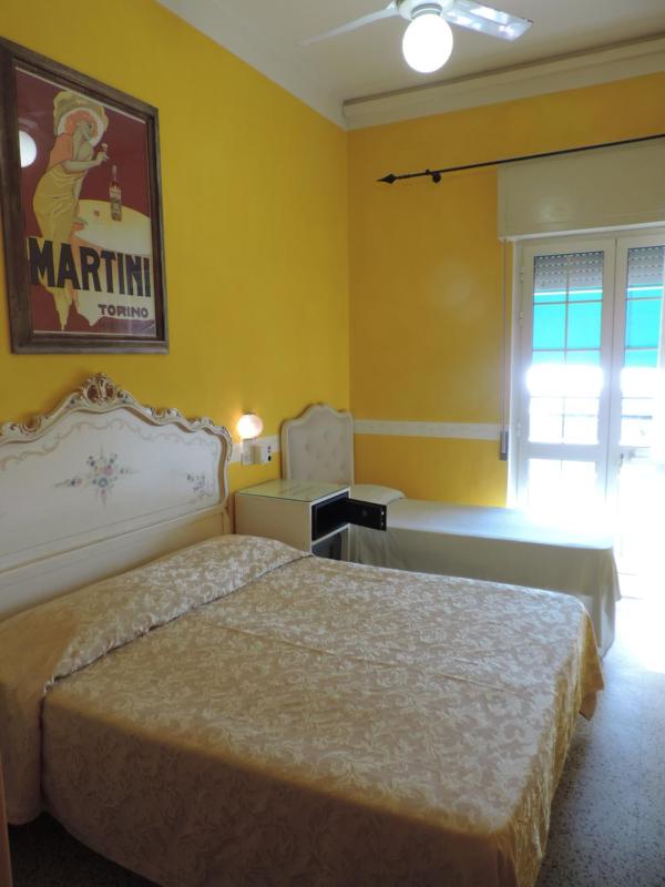 Triple Room with Front Sea View and Balcony image 3