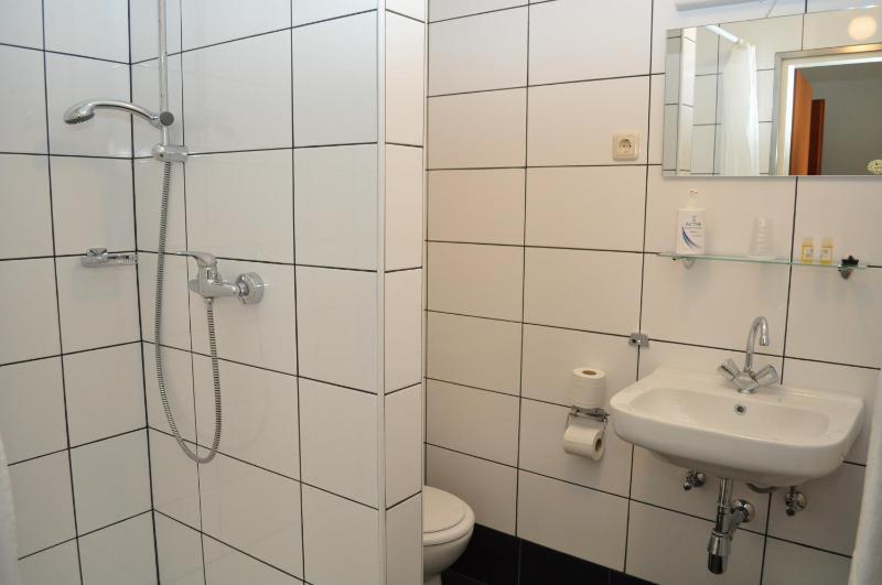 Standard Double Room image 2