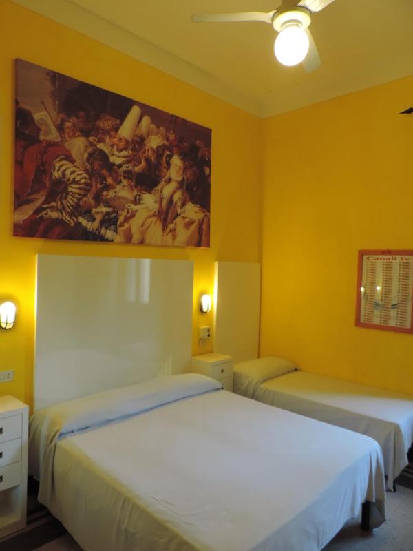 Triple Room image 2