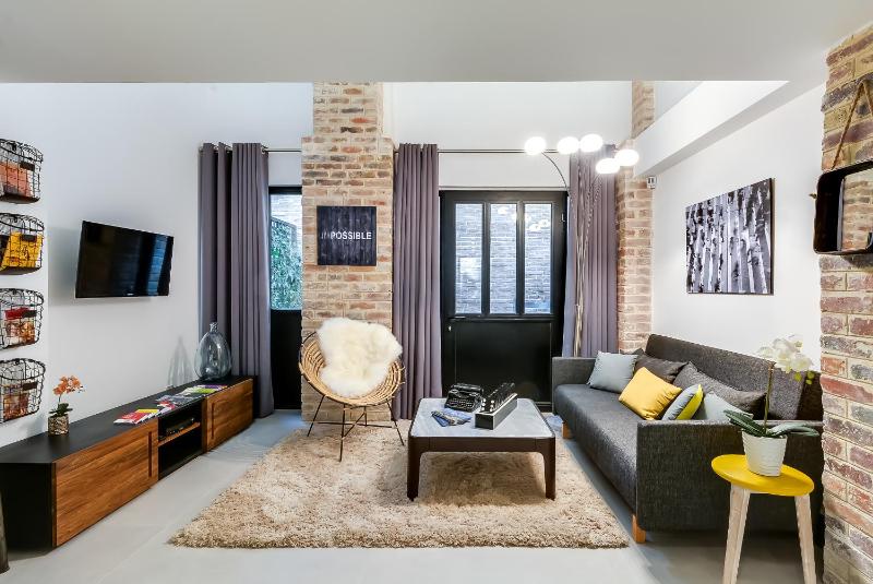 Two-Bedroom Apartment (6 Adults) image 1