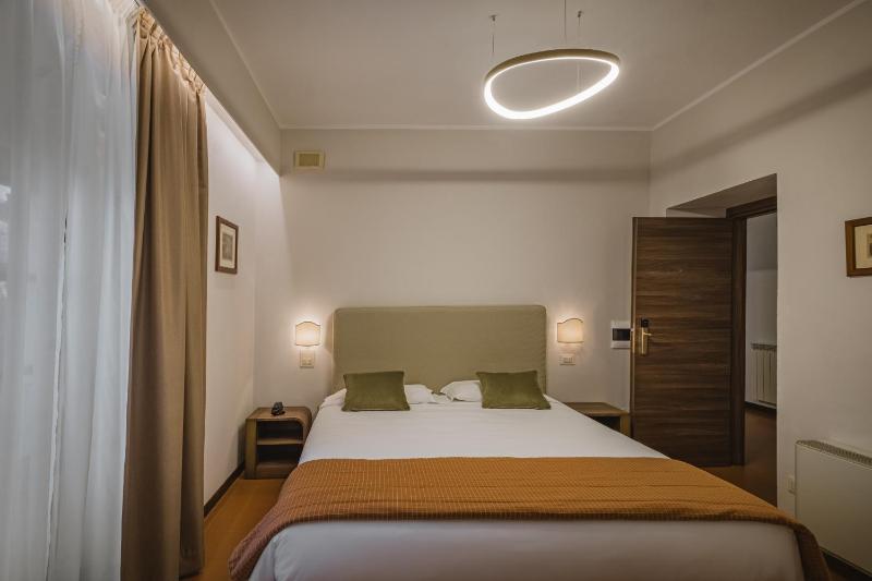 Double or Twin Room image 1