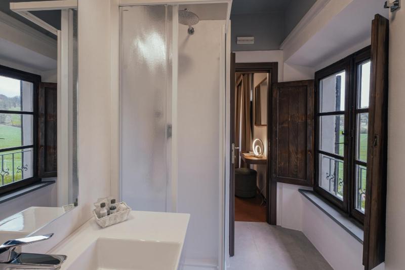 Suite image 3