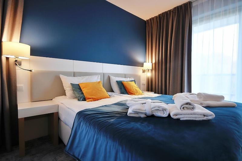 Deluxe Double Room (2 Adults + 1 Child) image 1