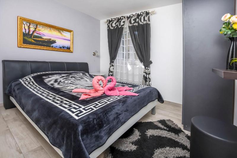 Apartment Iryna - image 10