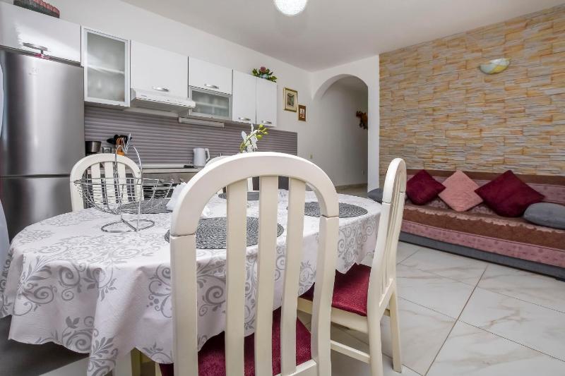 Apartment Iryna - image 16