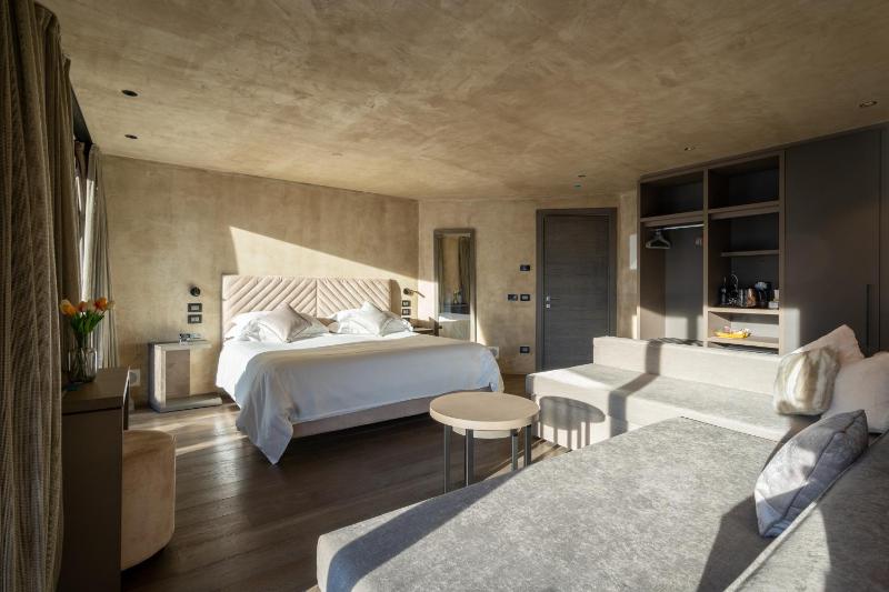 Junior Suite image 4