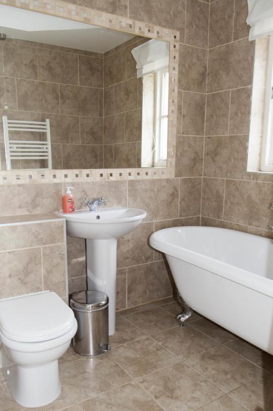 Superior Double Room with Bath image 3
