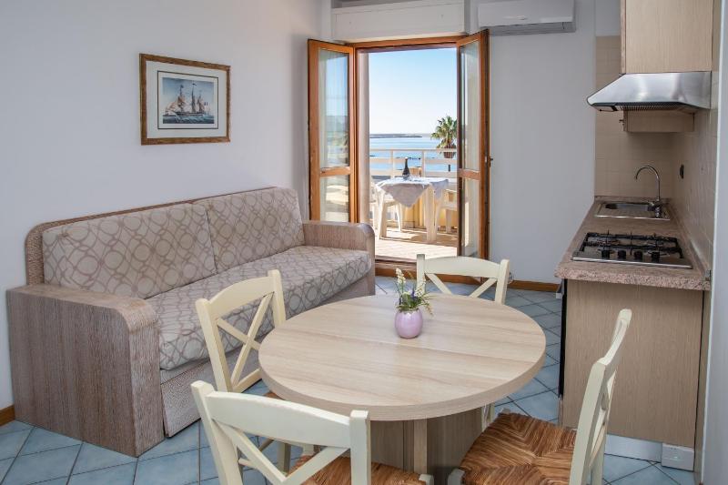 Superior One-Bedroom Apartment with Sea View image 1