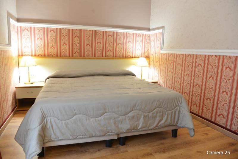 Double or Twin Room with Balcony image 3