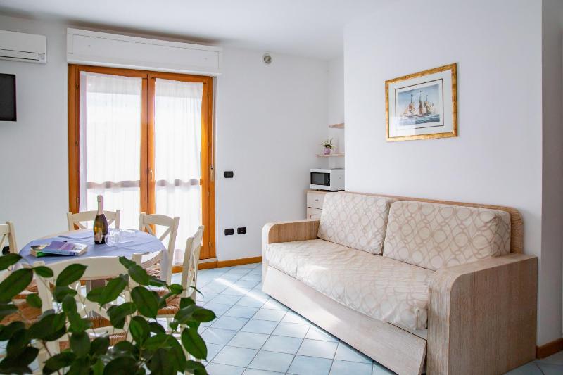 Superior Two-Bedroom Apartment with Sea View image 1