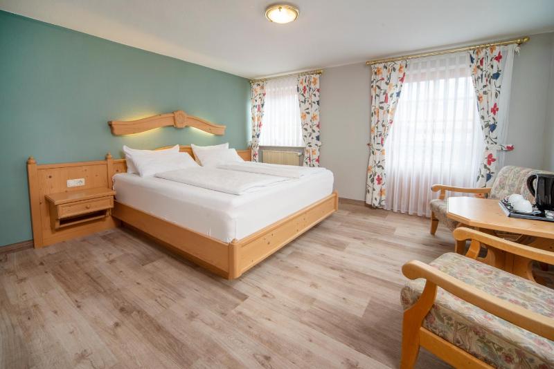 Double Room with Castle View image 1