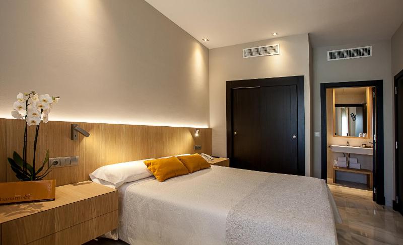Hotel Barrameda - image 28