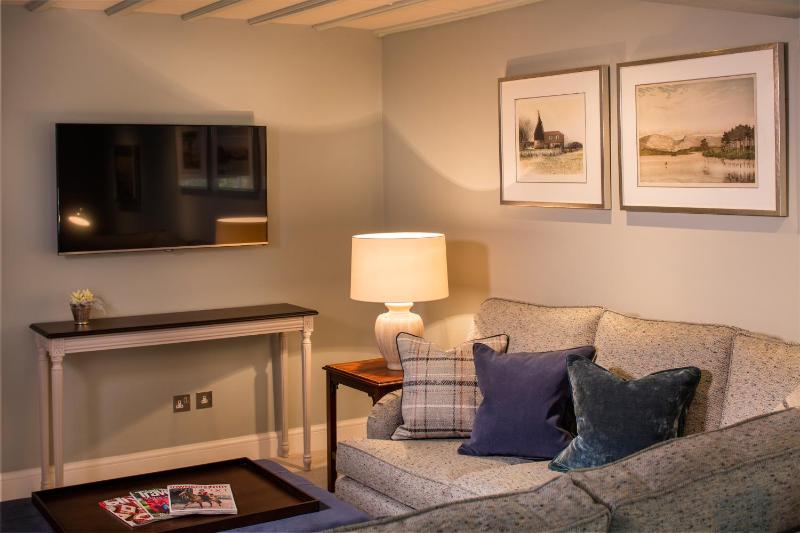 Deluxe Suite image 3