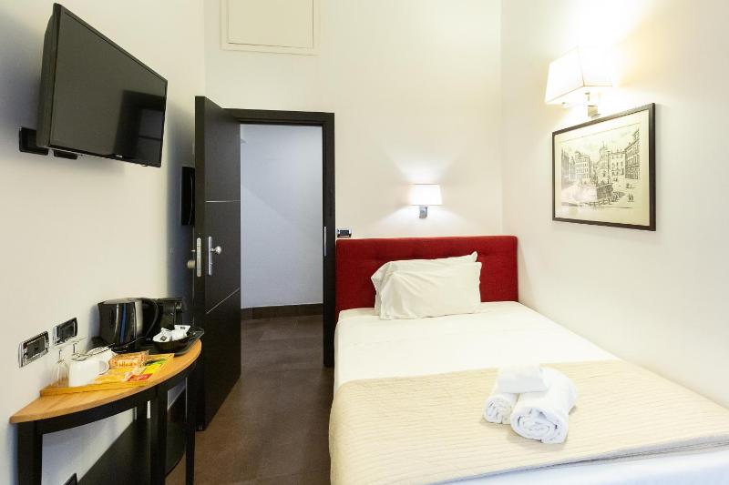 Single Room image 3