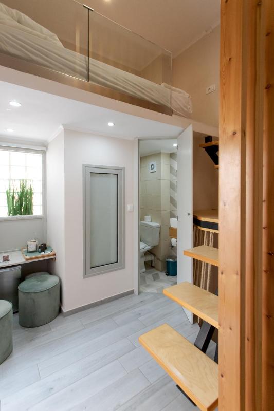 Mitos Cozy Rooms - image 2