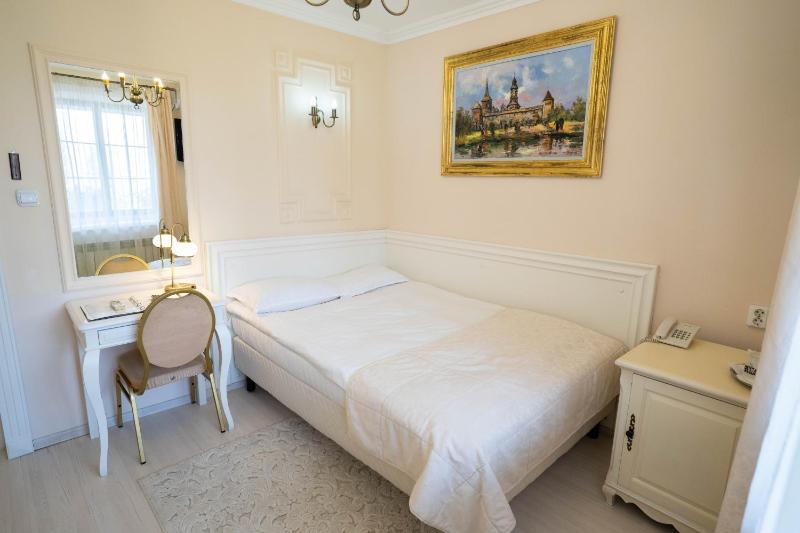 Single Room with Terrace image 4