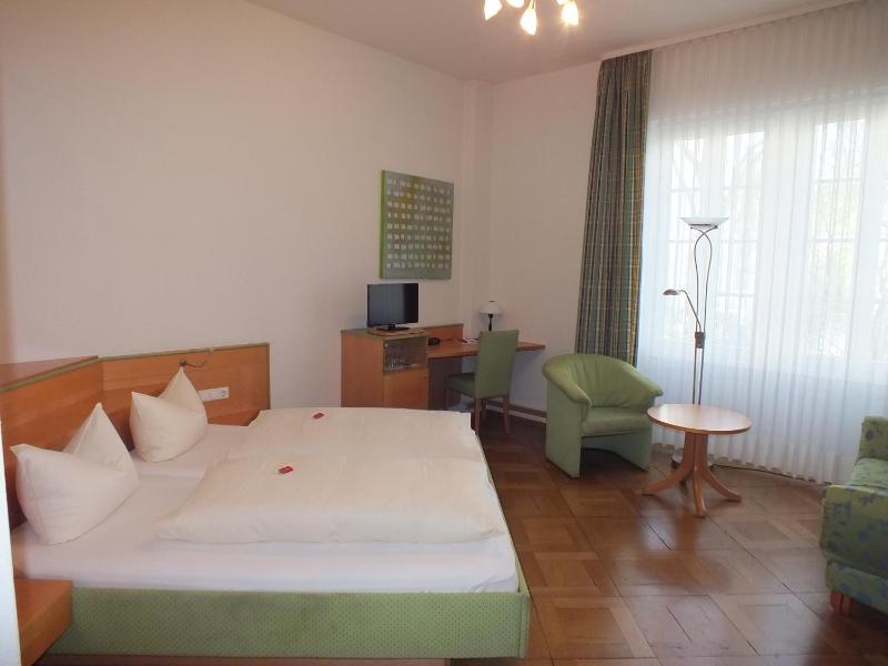 Double Room image 1