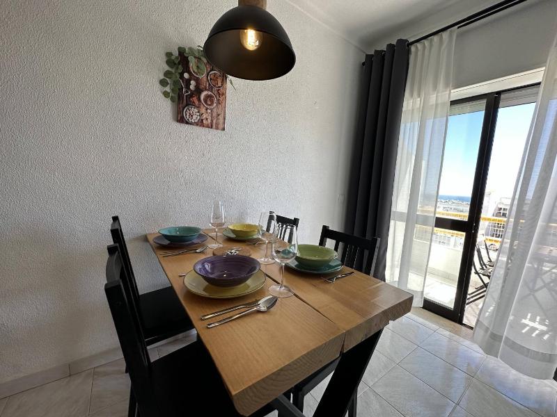 Go4Portugal - Dinis - Luxe Condo with Pool Airco Seaview with two Balcony - image 4