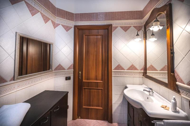 Apartment Giuliani - image 10