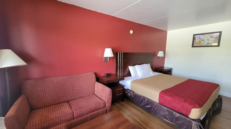 Single Room image 3