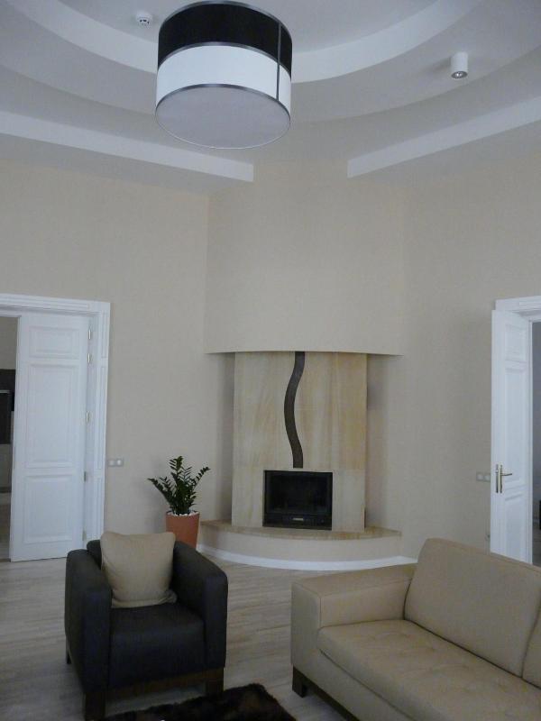 Deluxe Suite image 3