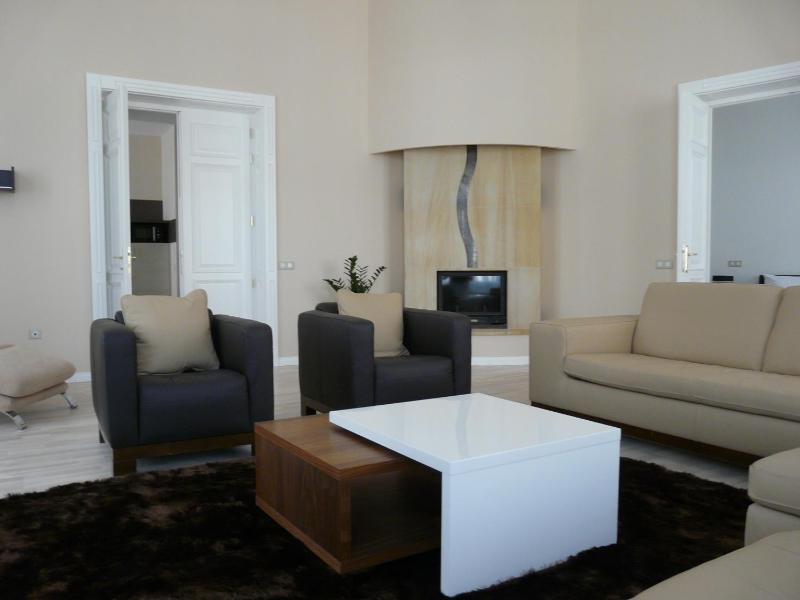 Deluxe Suite image 2