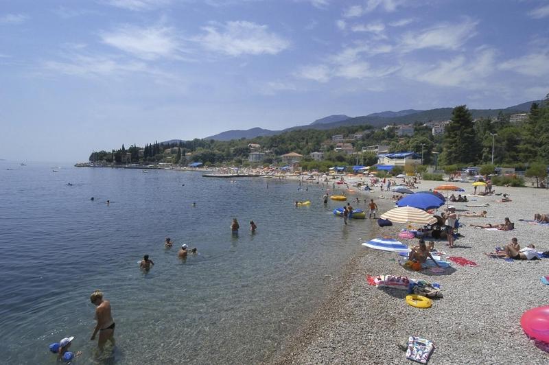 Apartment Romana - image 13