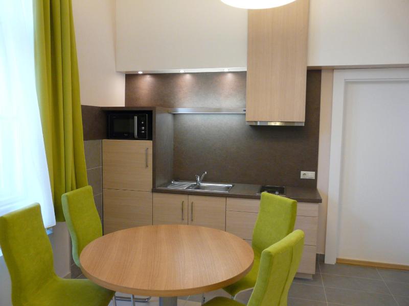Standard Quadruple Room image 4
