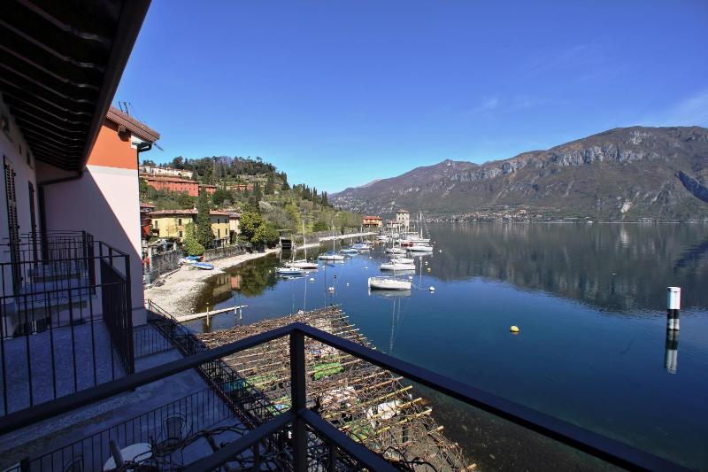 Superior Double Room with Lake View image 2