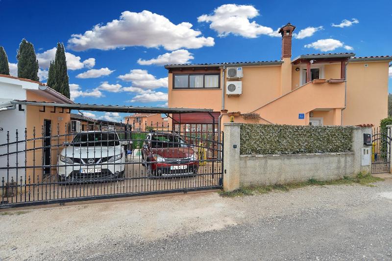 Family-friendly apartments with swimming pool Fazana - 20792 - image 7