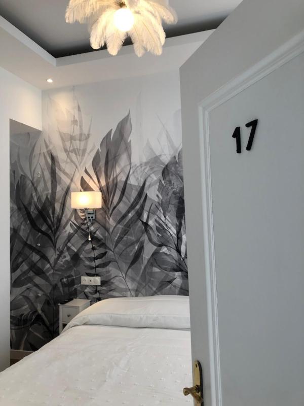 Small Double Room with Sea View  image 1