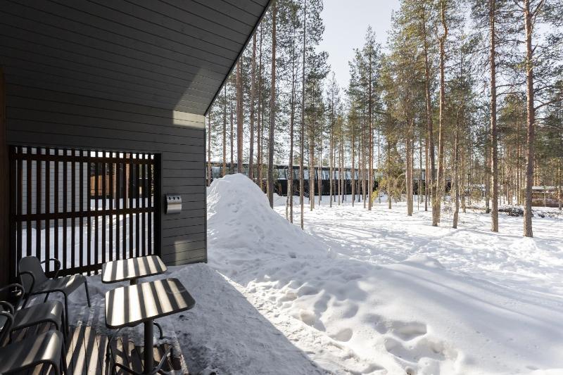 Luxury Nordic Cottage image 3