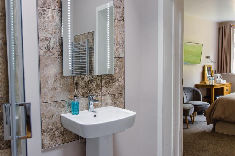Silverlands Guest House - image 12