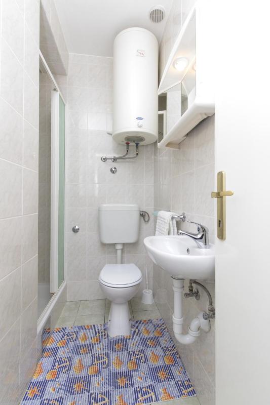 Studio Apartment image 3