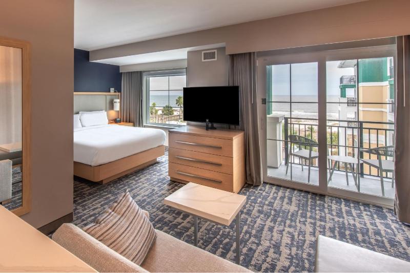 Studio, Oceanfront, One King Bed, Sofa Bed with Balcony image 4