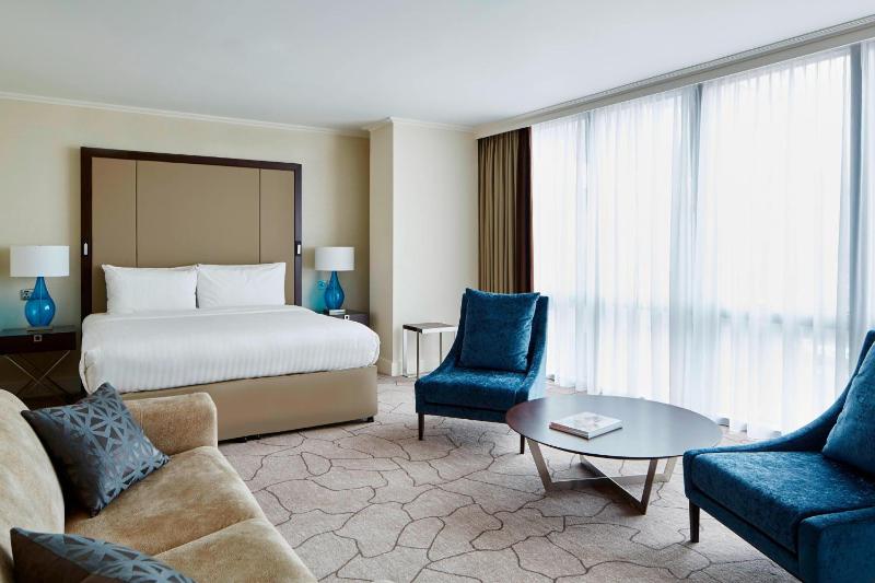 Studio Suite with Lounge Access image 3